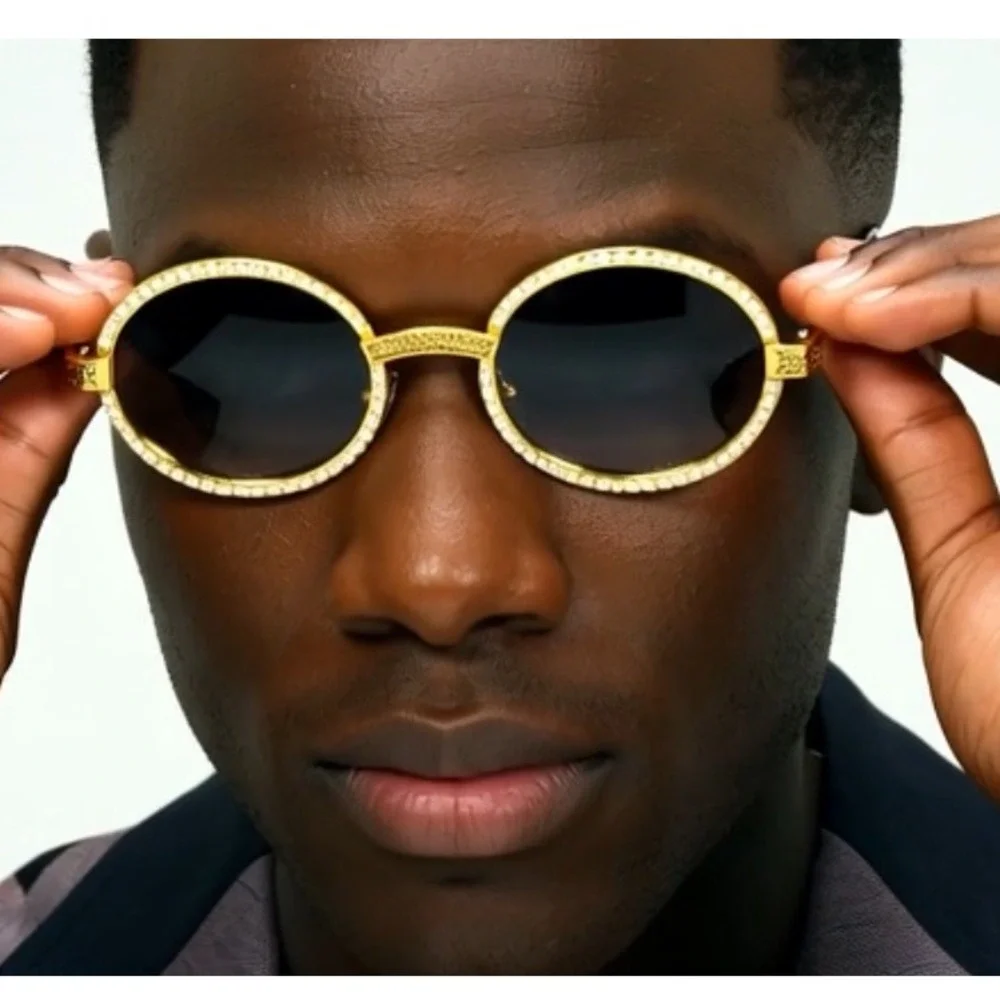 Rhinestone Sunglasses ‎ Gold Wood Tone Accents Men Black Gradient Lens Classic